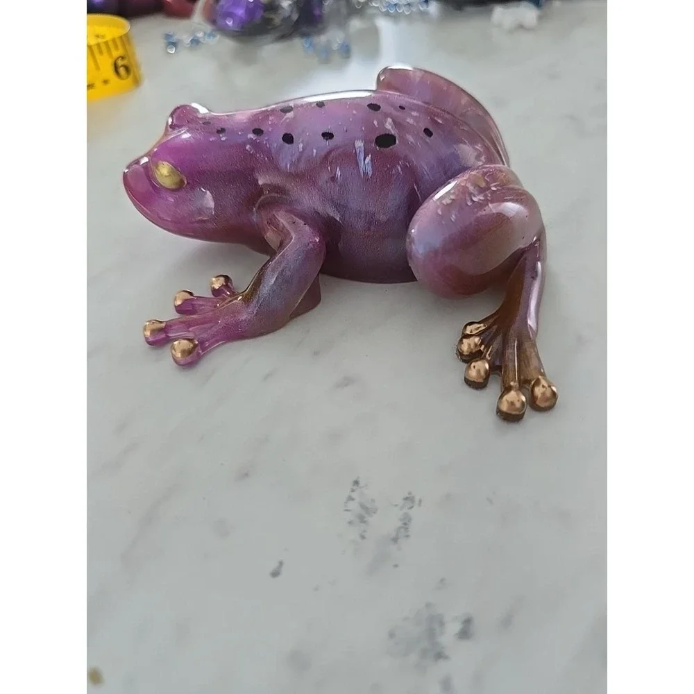 Purple Resin Frog Home Decor Figure Handmade 713